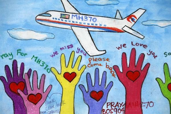 Tìm kiếm MH370 vẫn là một cuộc nghiên cứu quan trọng đối với hàng không thế giới. Xem hình ảnh liên quan đến việc tìm kiếm này sẽ giúp chúng ta hiểu rõ hơn về kỹ thuật và nỗ lực của các nhà chuyên môn trong cuộc chiến lặn mất tích MH