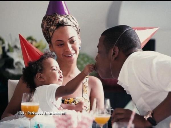 Đón mùa Giáng sinh, "Ong chúa" Beyoncé tung ra MV mới "All Night" cực ý nghĩa