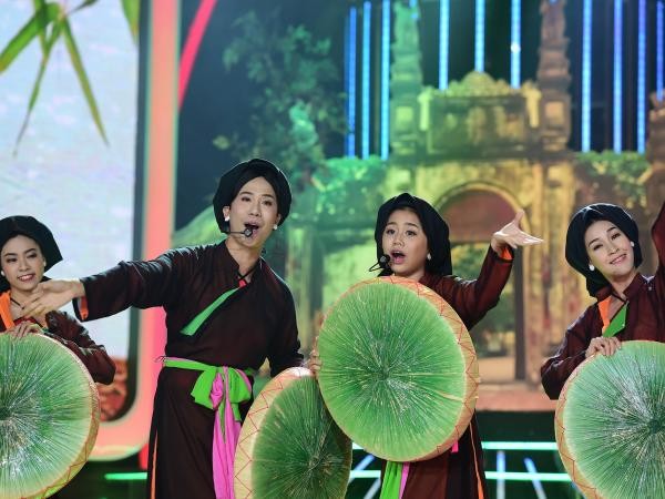 Lê Việt – Nhã Thy ghi dấu ấn trong Gương Mặt Thân Quen nhí 2016