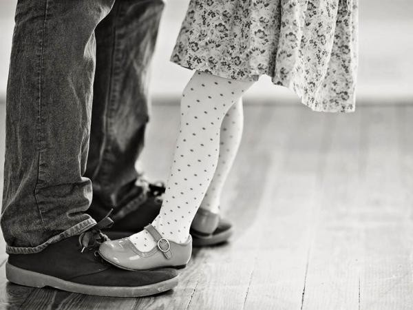 Những mốc thời gian hạnh phúc: Ván cờ của cậu con trai "hụt'