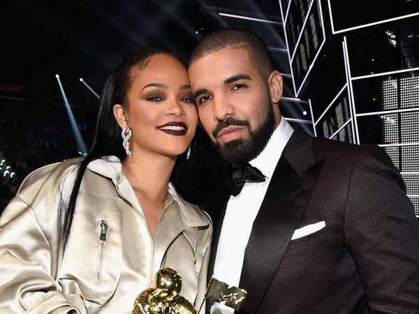 Cảm động lời chúc mừng sinh nhật của Drake dành cho Rihanna