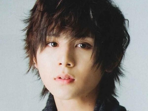 Với hai "bom tấn" khủng, mỹ nam Yamada Ryosuke (Hey! Say! JUMP) sẽ xưng vương trong năm nay?