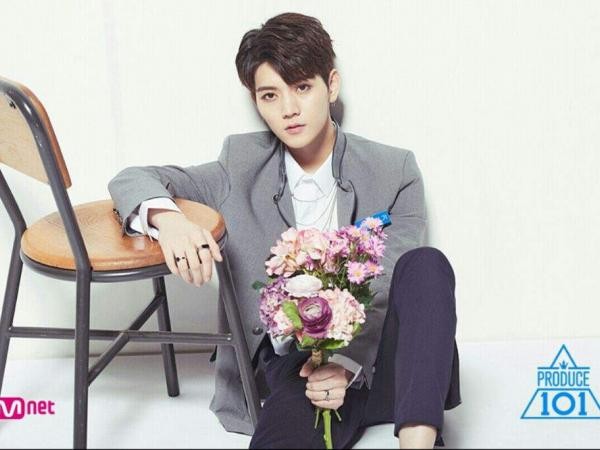 Ren (NU’EST) lặng lẽ đến viếng và rơi nước mắt tại đài tưởng niệm nạn nhân vụ chìm phà Sewol