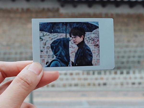 Hoa anh đào tàn rồi? Đừng buồn, hãy du lịch Seoul theo kiểu "mọt phim"!