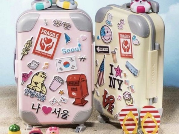 Chiếc vali son môi đình đám, có thể "hạ gục" bất kỳ tín đồ trang điểm nào!