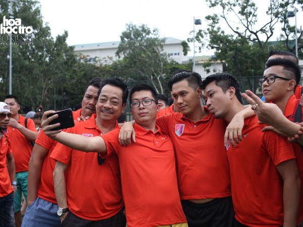 "Phan Hải" ghi bàn, "Phan Thị" chiến thắng, quyên góp từ thiện được hơn 50 triệu đồng