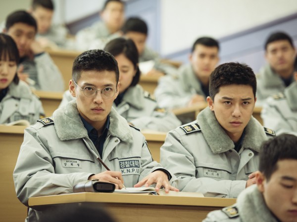 Bạn có hẹn với cặp đôi hoàn cảnh Park Seo Joon và Kang Ha Neul trong "Cảnh sát tập sự"