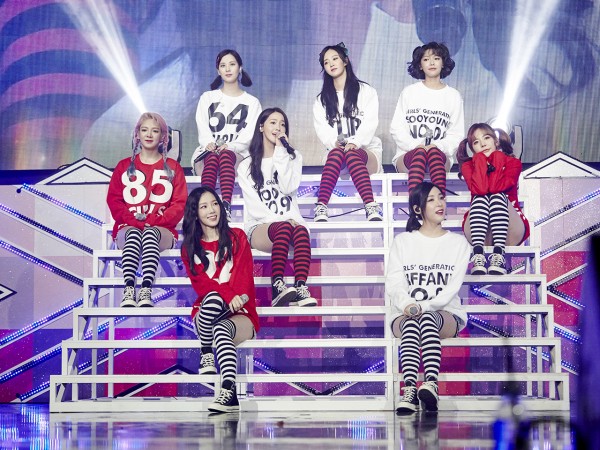 Tranh cãi quanh việc ngoại trừ EXO, không hậu bối nào tới chào hỏi SNSD tại M!Countdown