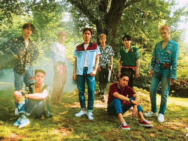 Chúc mừng EXO trở thành nhóm nhạc nam bán được nhiều đĩa nhất lịch sử K-Pop!