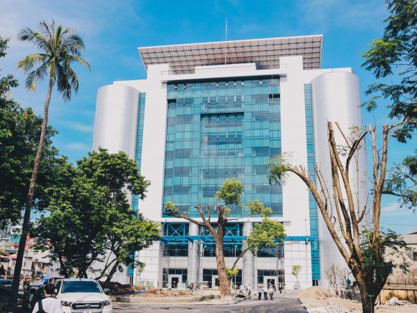 Chiêm ngưỡng “ngôi nhà” mới đẹp như mơ của các bạn sinh viên Đại học Kinh tế Quốc dân