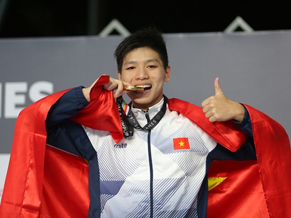 SEA Games 29: "Kình ngư" 15 tuổi của Việt Nam giành huy chương Vàng, phá kỷ lục SEA Games