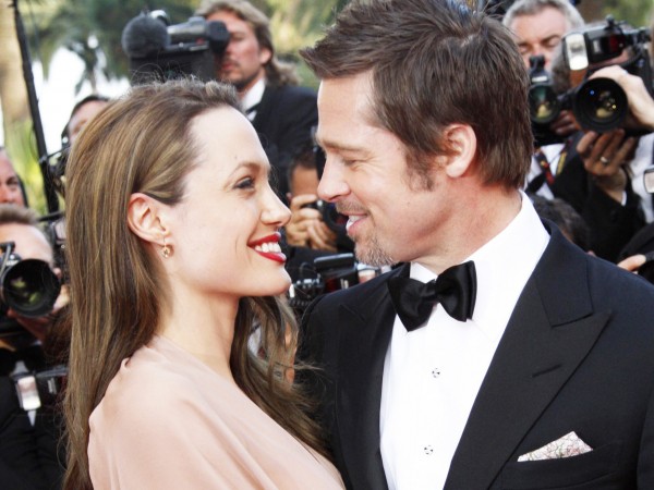 Quá nhiều tin tức trái ngược xung quanh chuyện Angelina Jolie - Brad Pitt tái hợp