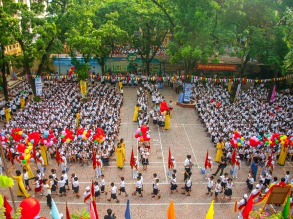 Hà Nội: Ghé thăm buổi Lễ khai giảng năm học mới của trường Tiểu học Thịnh Quang