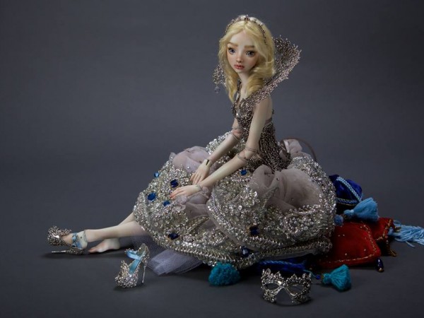Bạn đã biết gì về Enchanted Doll - dòng búp bê ma thuật mà Lý Thần đã tặng Phạm Băng Băng?
