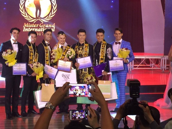 Nguyễn Tiến Đạt giành ngôi Á vương 2 – "Nam vương Hòa bình Quốc tế 2017"