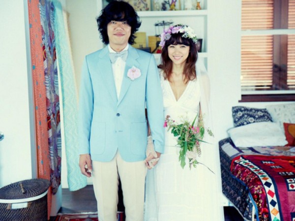 Ngắm những bộ ảnh cưới cực đơn giản, tự nhiên mà vẫn chất lừ của sao Hàn