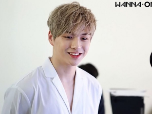 Không còn nghi ngờ gì nữa, Kang Daniel (Wanna One) chính là EXO-L dễ thương và may mắn nhất!