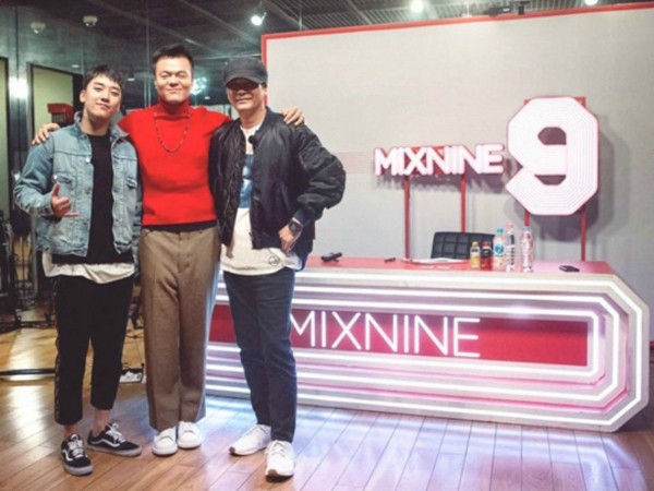 Giám đốc Yang Hyun Suk không kiềm chế được tức giận khi “gà cưng” của YG bị JYP chê