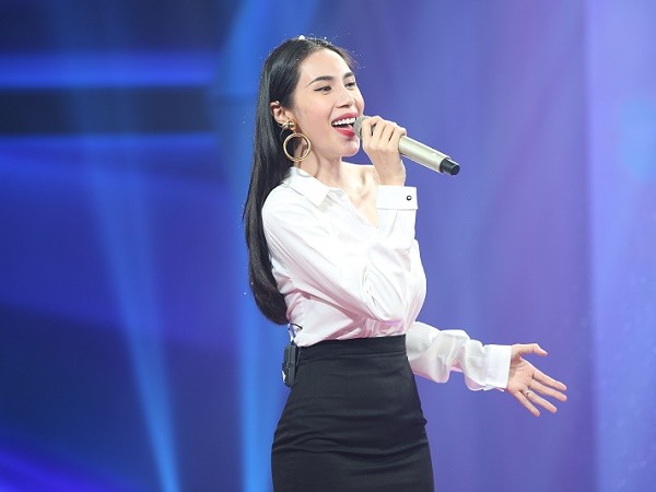Thủy Tiên đáp trả khi bị cho là "điềm gở" của Công Vinh trên chương trình "Sau Ánh Hào Quang"