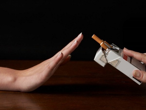Việt Nam đã có những biện pháp nào để hạn chế người dân sử dụng thuốc lá?