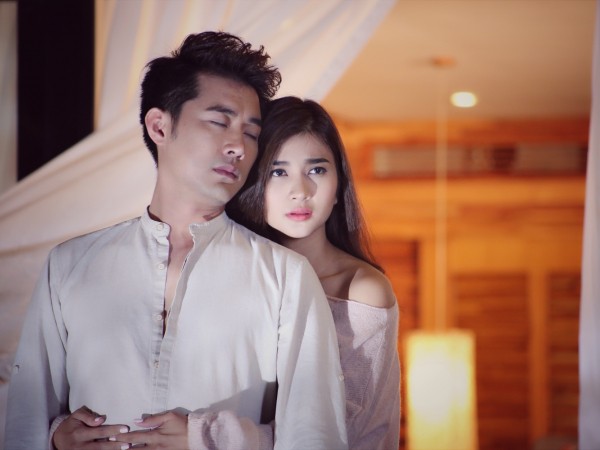 Diễn viên Khôi Trần kể chuyện tình lãng mạn cùng diễn viên Kim Tuyến trong MV mới