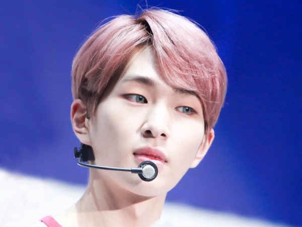 Dù Onew đã lên tiếng xin lỗi, một bộ phận fan vẫn đề nghị Onew nên sớm rút khỏi SHINee 