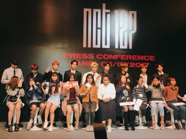 Các NCTzen “lịm tim” trước sự đáng yêu của NCT 127 trong buổi họp báo tại Hà Nội