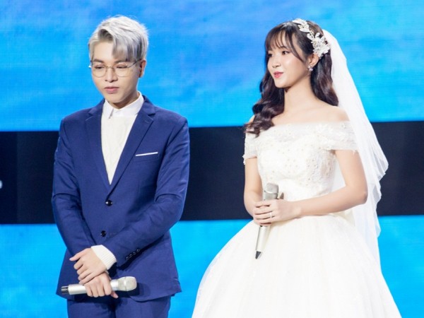 Đức Phúc - Jang Mi tổ chức lễ cưới "Sầu tím thiệp hồng" trên sân khấu Cặp Đôi Hoàn Hảo