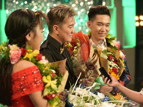 Đàm Vĩnh Hưng một lần nữa đưa học trò đăng quang Quán quân "Tuyệt đỉnh song ca"
