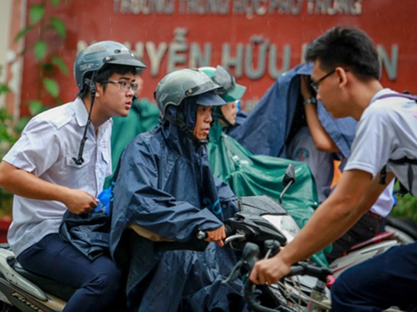 Toàn bộ học sinh, sinh viên Sài Gòn được nghỉ học để tránh bão Tembin