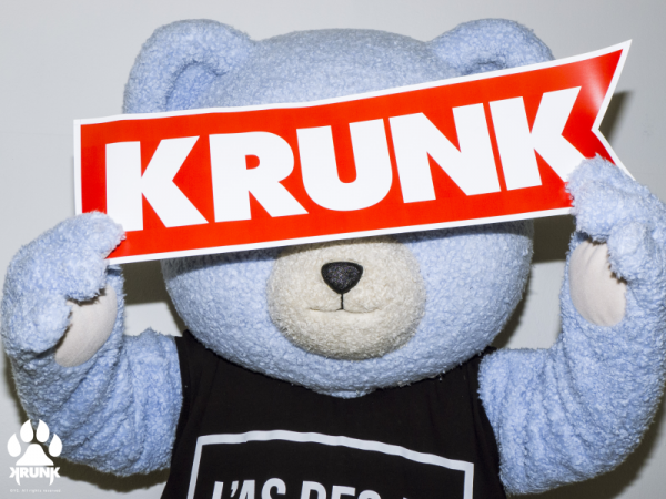 Phát hờn vì gấu Krunk - linh vật nhà YG chuẩn bị có lightstick riêng