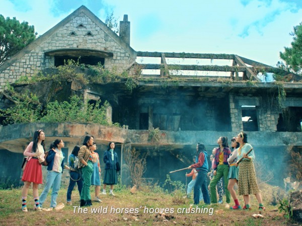 Hai thế hệ Nữ quái Ngựa Hoang đối đầu nảy lửa trong trailer của "Tháng Năm Rực Rỡ"
