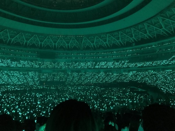 "Nổi da gà" với bức hình người thứ 5 xuất hiện ở concert trở lại của SHINee