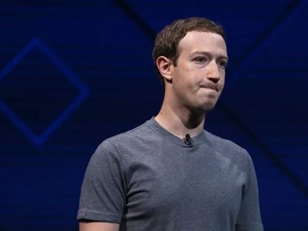 Facebook "bốc hơi" 90 tỉ USD sau 10 ngày lộ bê bối về dữ liệu