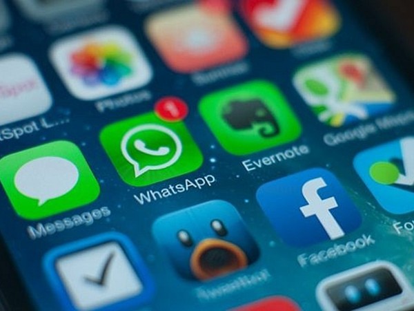 Cảnh giác với “bom tin nhắn” trên WhatsApp - nó sẽ làm sập điện thoại của bạn!