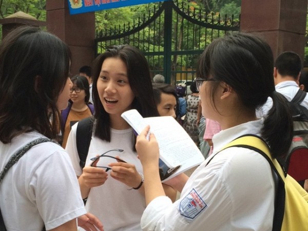 Hà Nội: Tỉ lệ chọi vào lớp 10 THPT “cao ngất” vì “dê vàng”