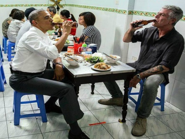 "Người ăn bún chả với ông Obama" - đầu bếp Anthony Bourdain qua đời ở tuổi 61 do tự sát