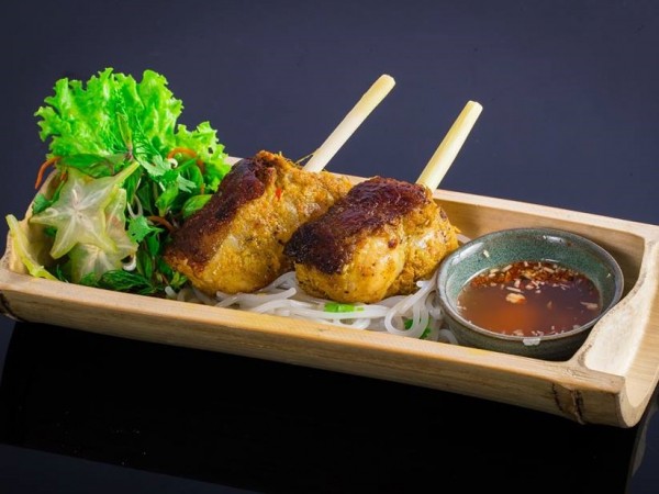 Trưa nay "măm" gì: Quán ăn Việt được CNN đánh giá cao về trang trí món ăn