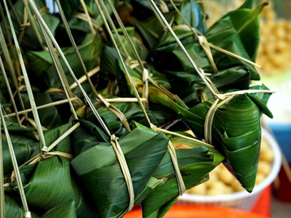 Lò bánh tro nửa thế kỷ ở Sài Gòn tất bật chuẩn bị tết Đoan Ngọ