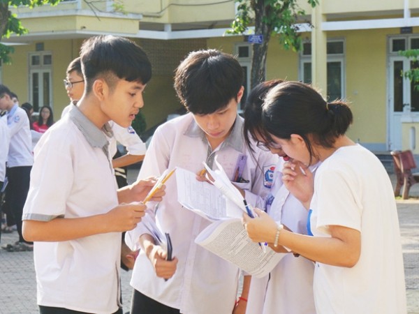 Thi vào lớp 10 THPT tại Nghệ An: Có thí sinh đạt điểm 10 bài thi tổ hợp