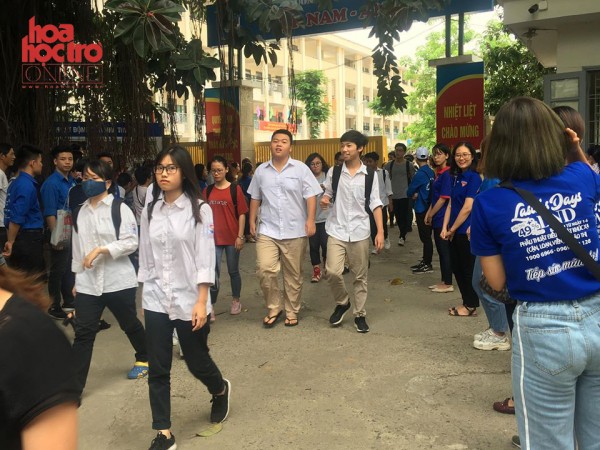 Nghi vấn đề thi THPT Quốc gia môn Vật lý “lọt” ra ngoài quá sớm