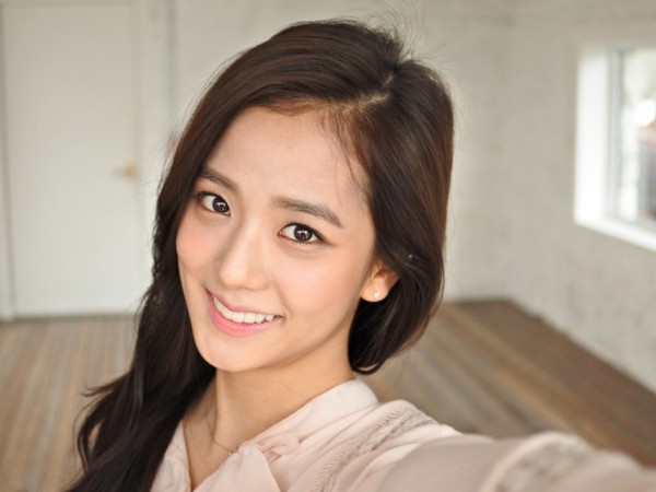 Jisoo (BLACKPINK) tiết lộ điều bí mật khiến cô nàng rất yêu nụ cười của mình