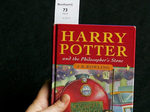 Anh: Cuốn sách Harry Potter cũ đáng giá cả gia tài