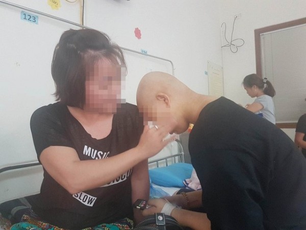 Nữ sinh phát hiện ung thư máu sau khi nhập viện vì uống giảm cân: Hành trình "giành giật" sự sống