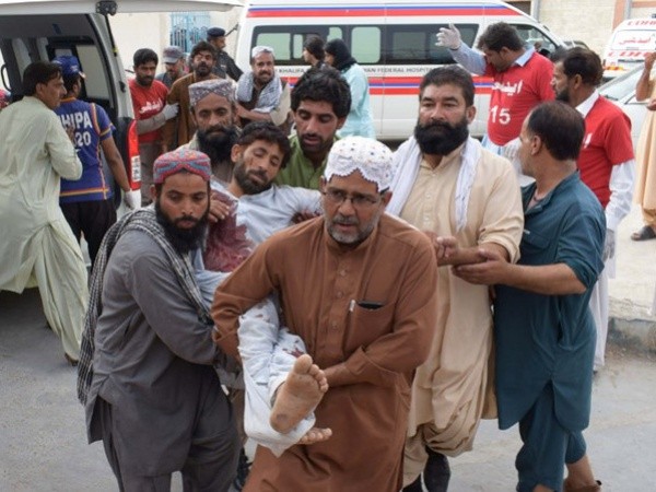 Đánh bom trước thềm bầu cử Pakistan, ít nhất 70 người thiệt mạng