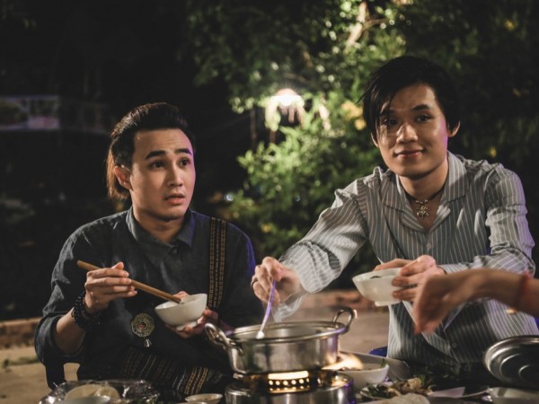 Cuộc chiến web series hay hành trình tự tìm đường sống của các nghệ sĩ hài