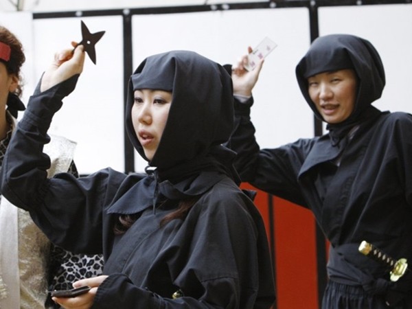 Ở đâu thiếu bác sĩ hay giáo viên, chứ Nhật Bản thì đang thiếu… ninja!