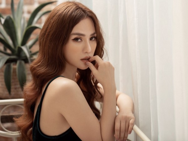 Thu Thủy bật khóc sau khi hoàn thành bản ballad "lụi tim" mới nhất dành tặng khán giả