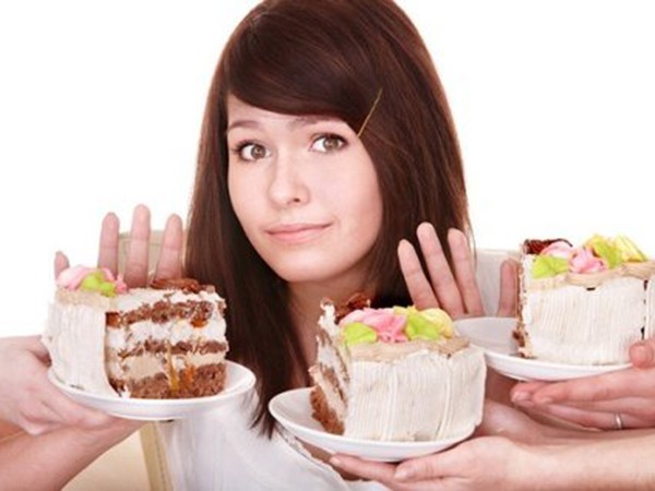 Mẹo kiểm soát cảm giác thèm ăn ngọt cho người muốn giảm cân
