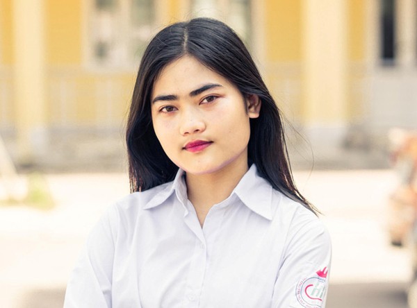 Nữ sinh Hà Tĩnh từ chối 6 trường đại học tuyển thẳng để trở thành quân nhân